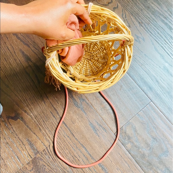 Mango Rattan bucket bag - Picture 5 of 10